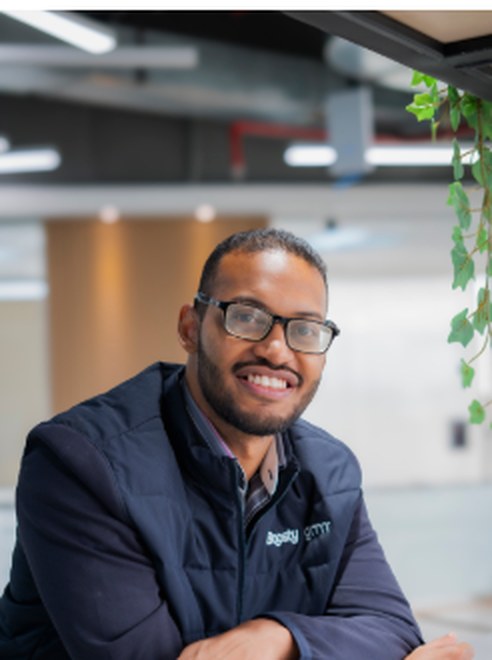 Frank — Diseñador UI/UX, Boosty Digital team